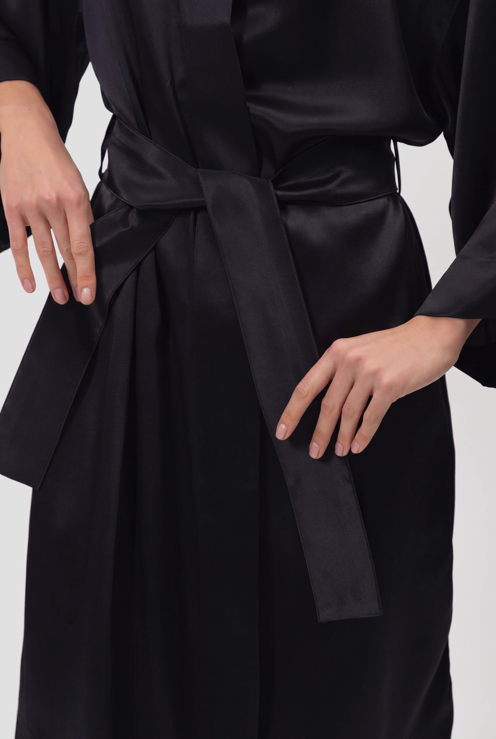 The Lady Silk Long Kimono Robe Crystal Black belt detail