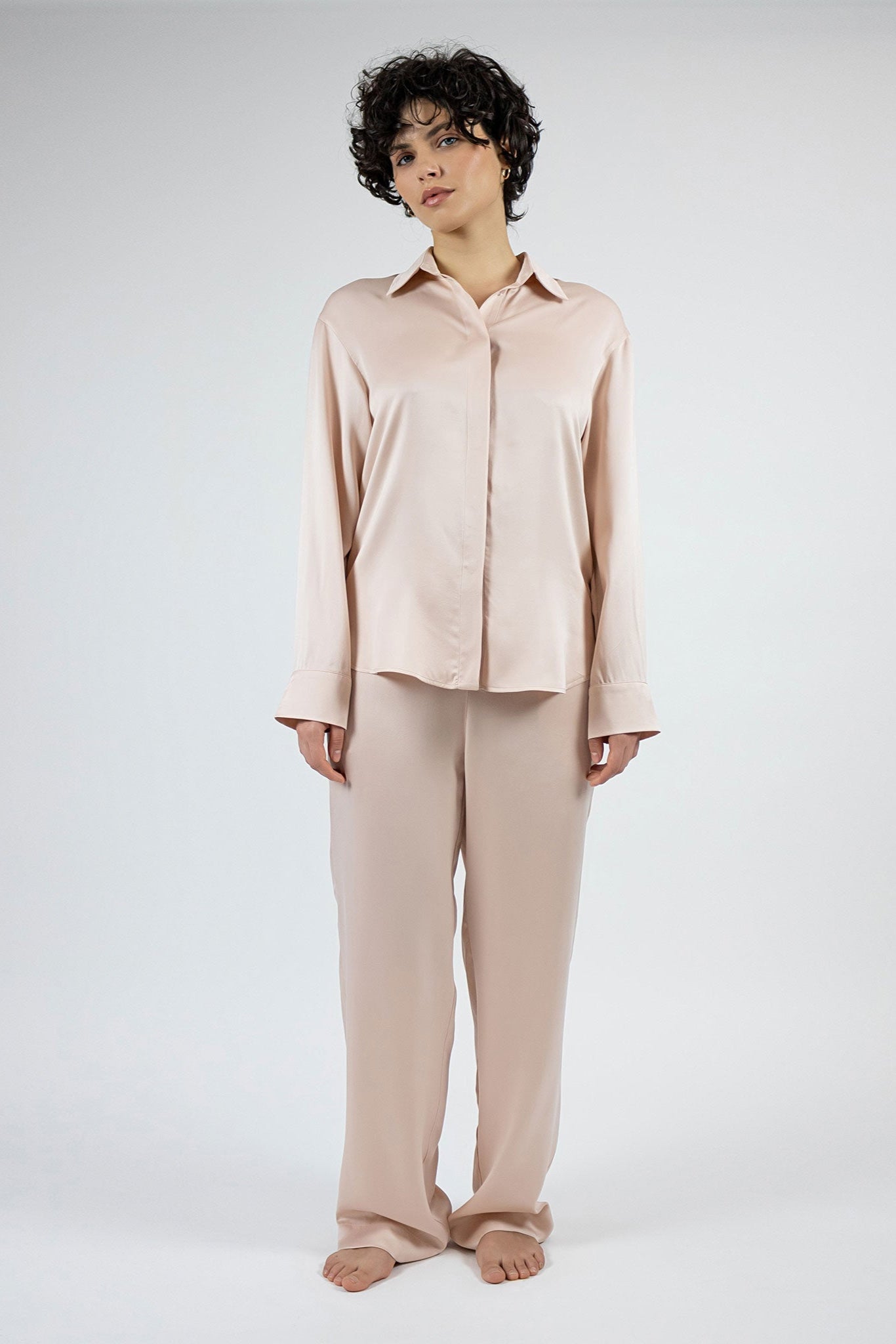 Pyjama shirt in Transcendent Pink made from 100% Mulberry Silk