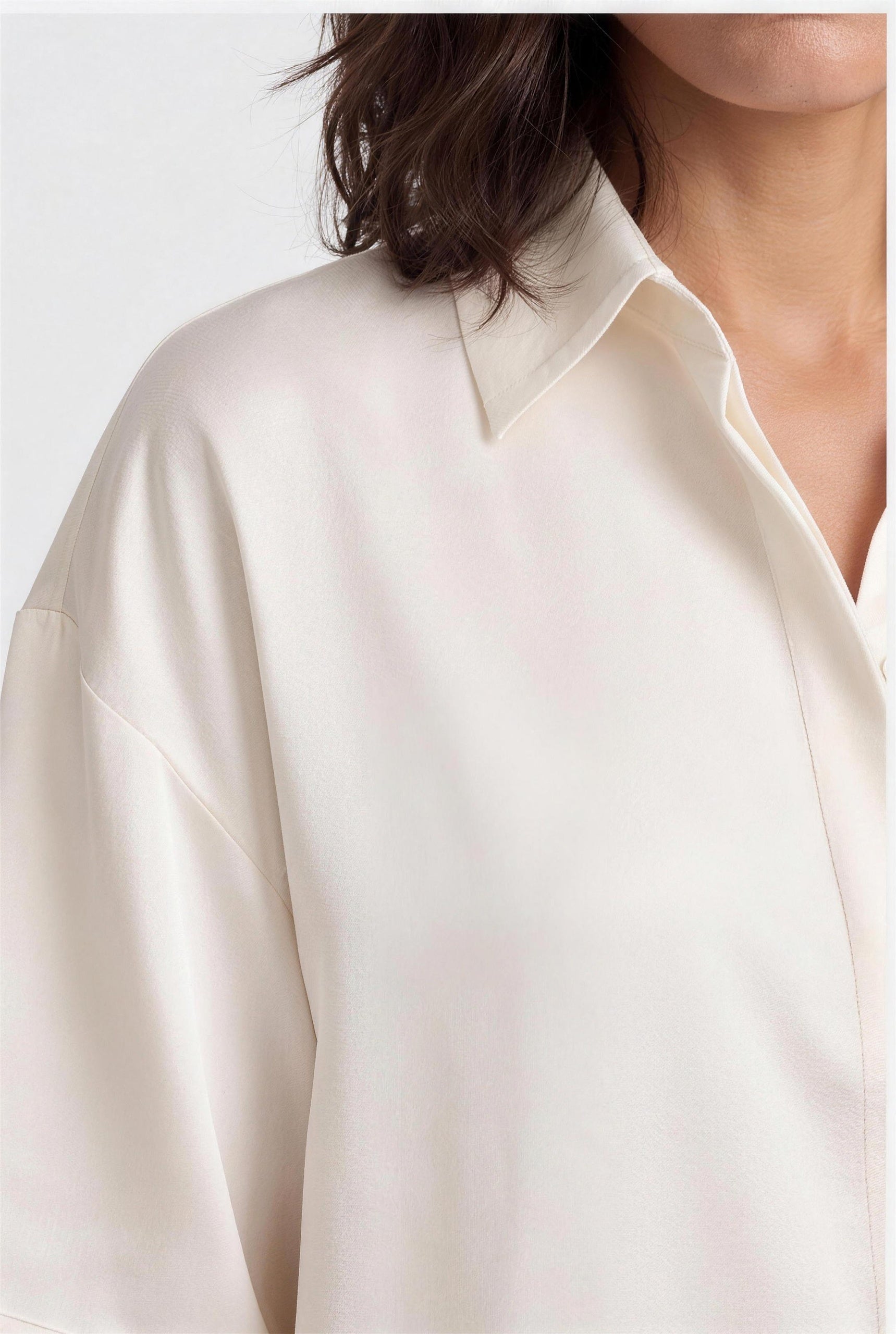 Silk shirt, ivory Earth Sketch, collar and silk detail