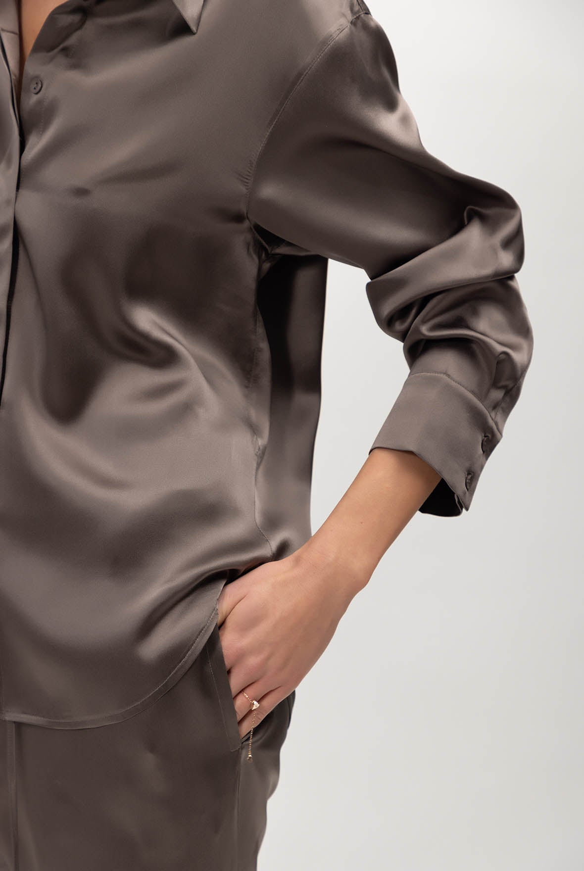 SILK PYJAMAS THE LADY FUTURE BROWN