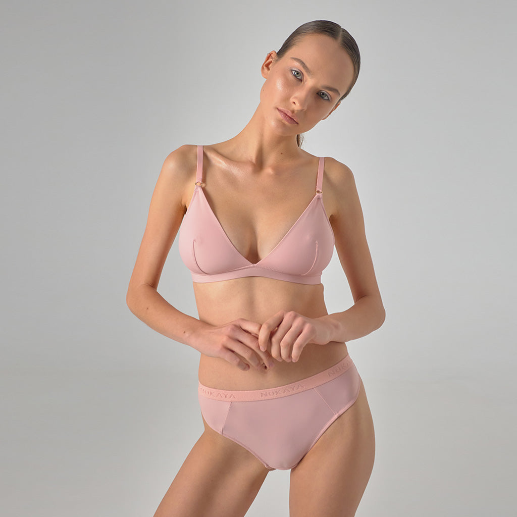 NOKAYA ULTRA triangle bra and high-waist briefs made of the world’s finest jersey. 221305.