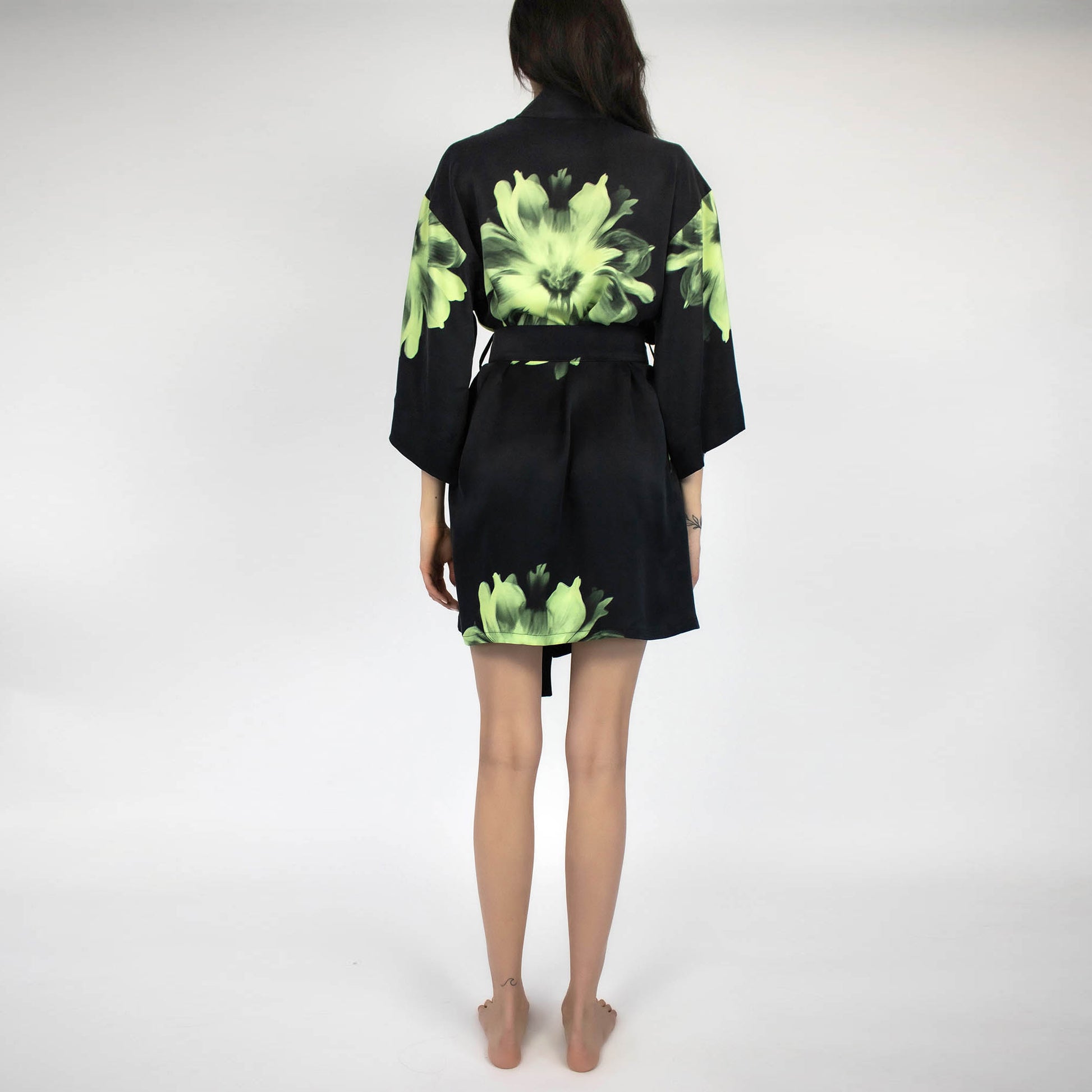 Real Silk women's robe. Back side. Wide belt add en elegant look and comfort