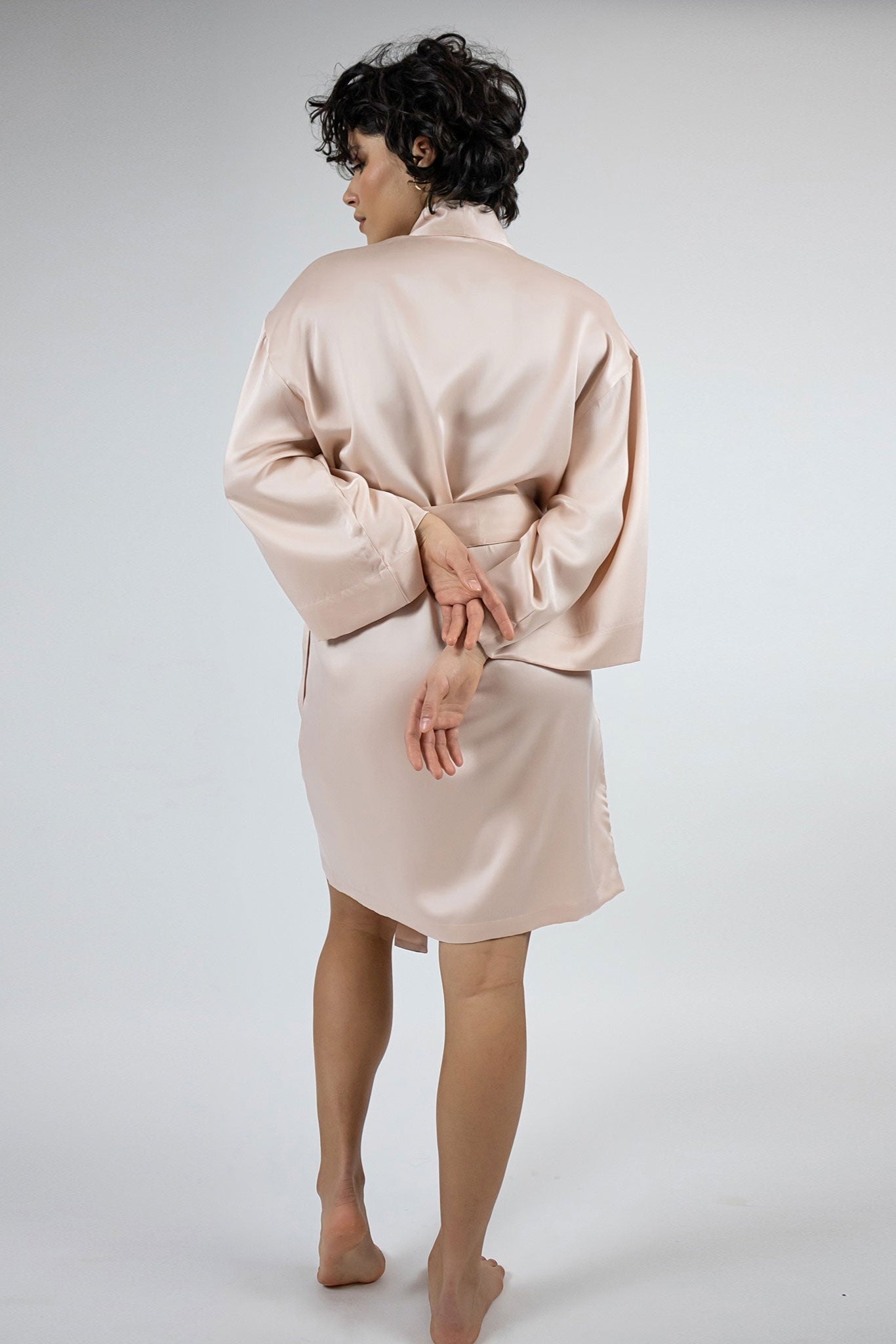 Nokaya Kimono Robe  crafted from washable silk  in pink color
