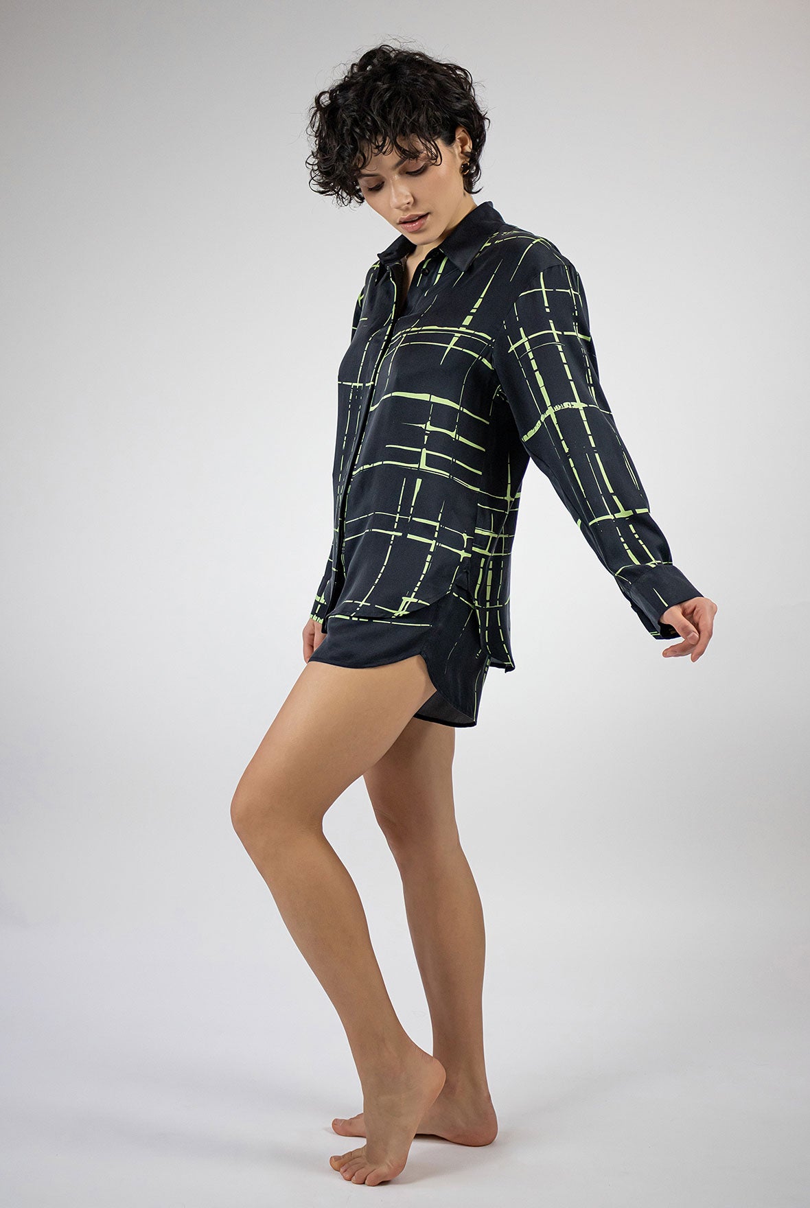 Silk Dreamscape Shorts Black Check