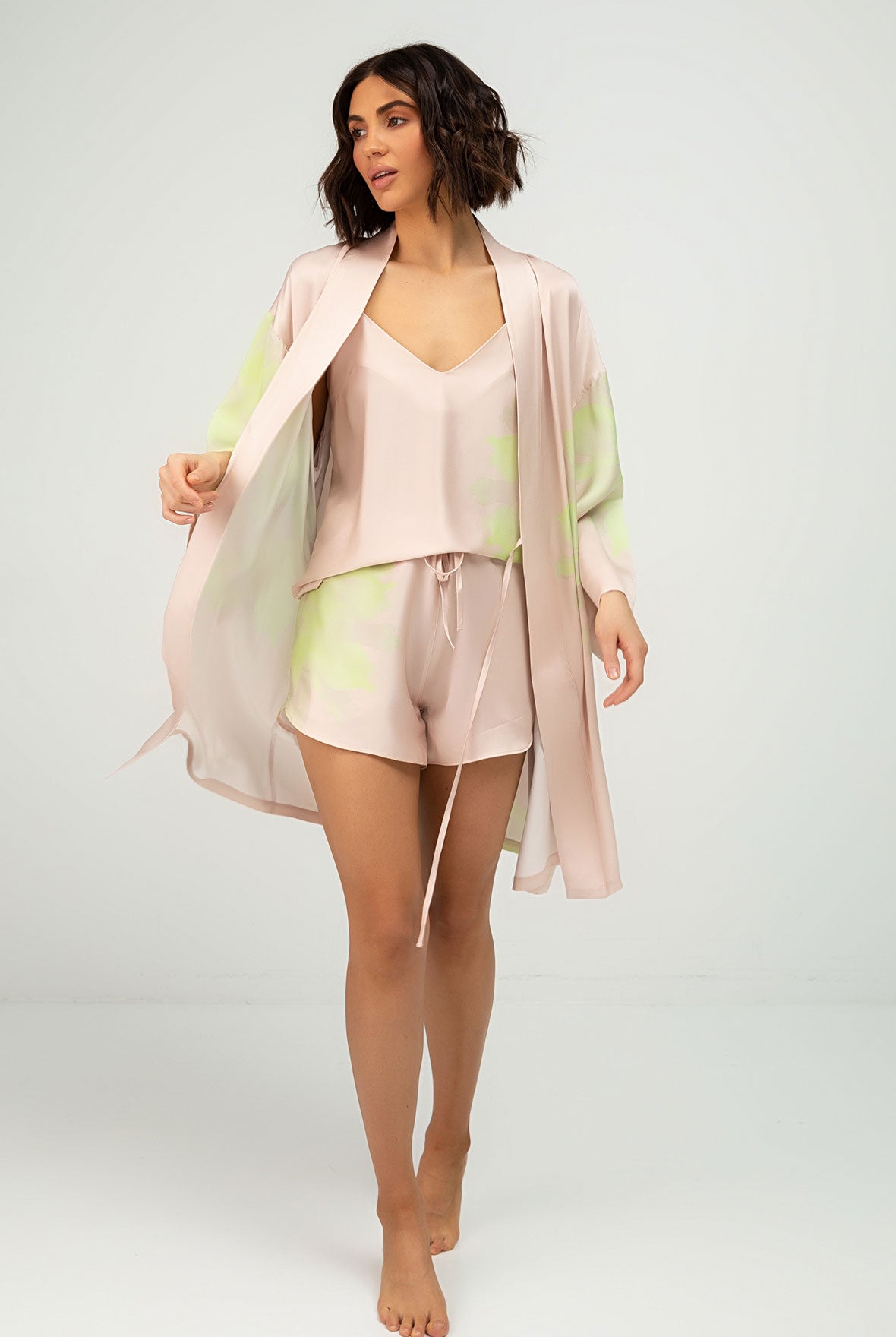 Silk Dreamscape Short Kimono Robe Pink Flower