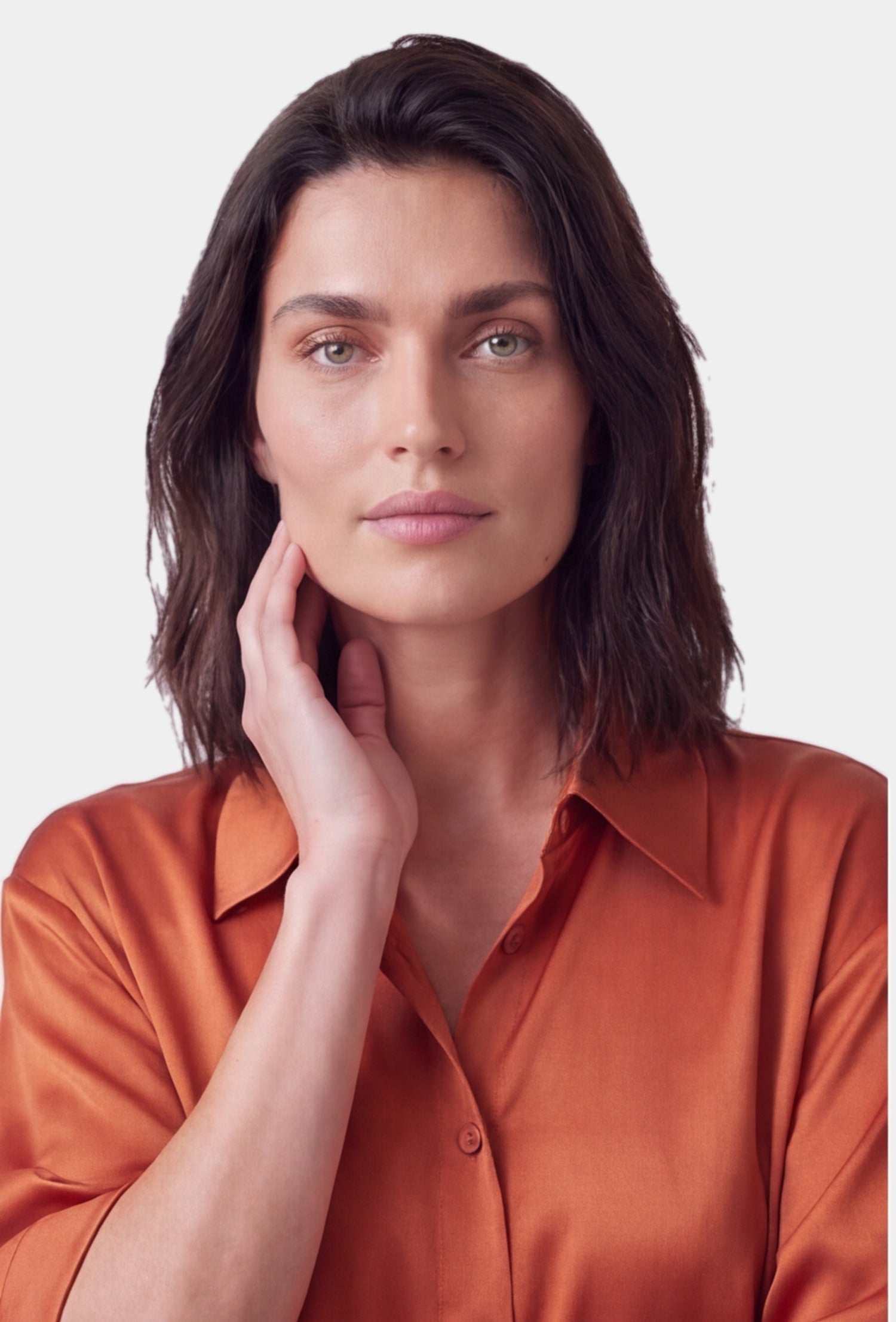NOKAYA Amber Silk Shirt The Lady, collar detail