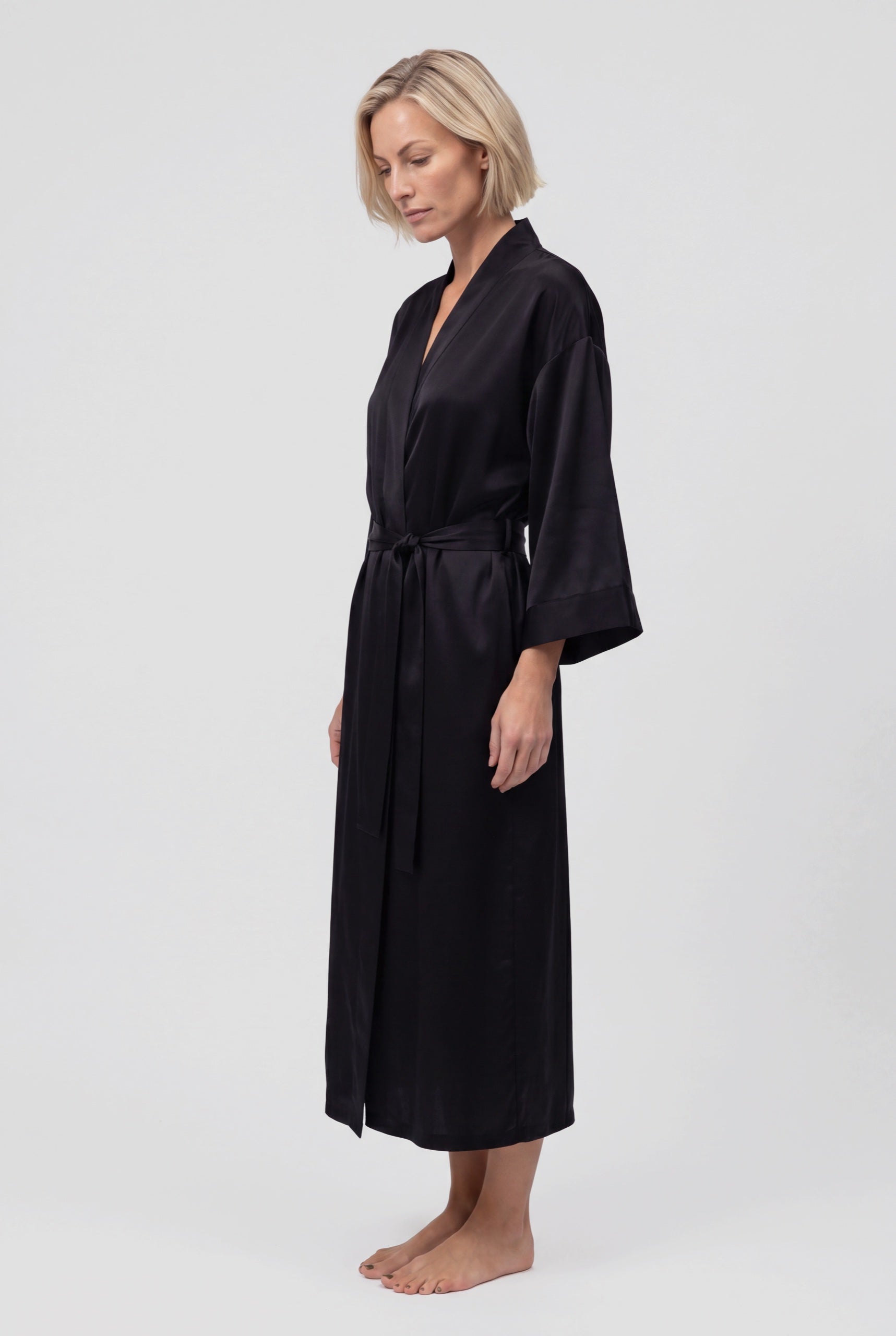 The Lady Silk Long Kimono Robe Crystal Black side view