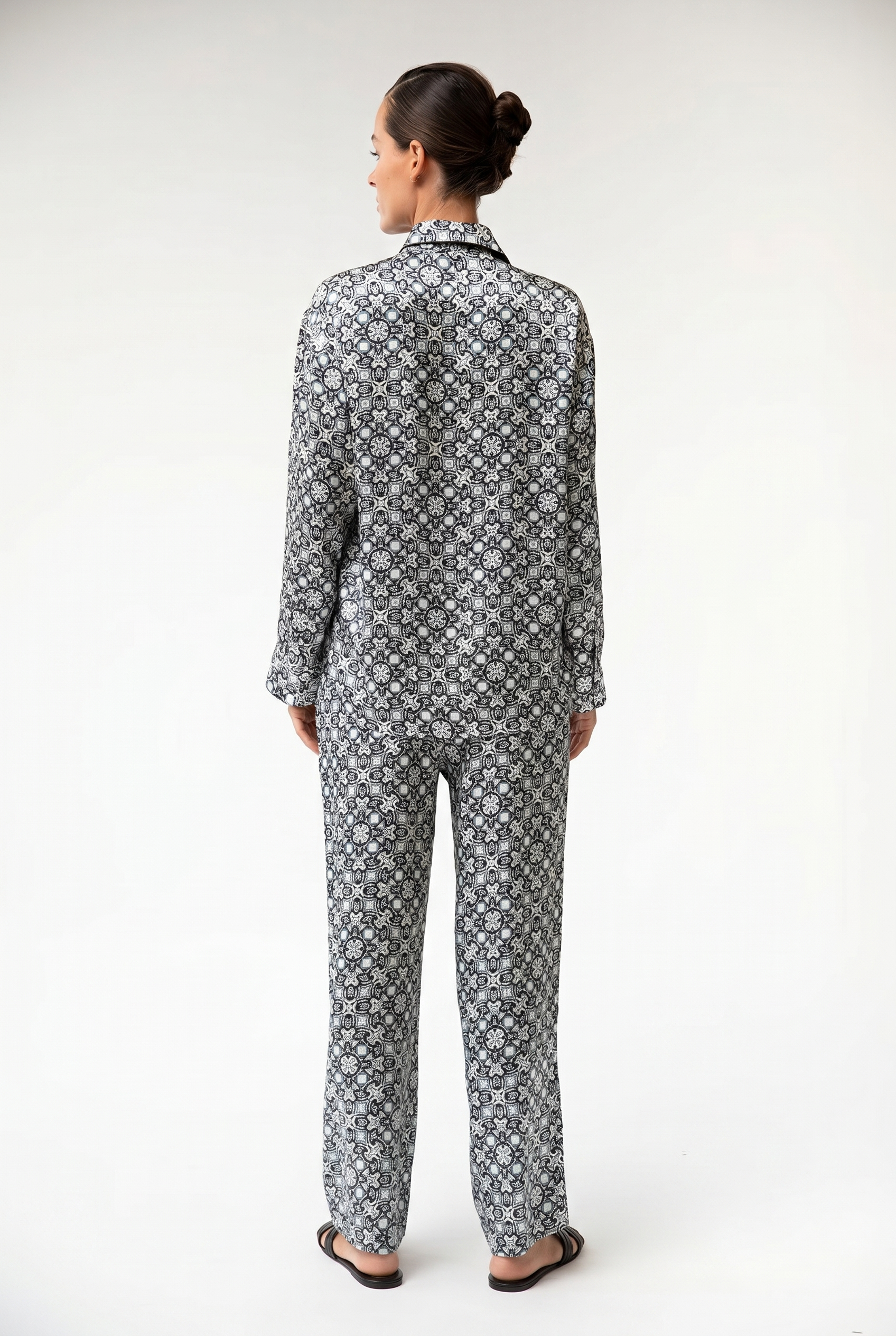 SILK PYJAMAS Black Crystal Neo Geo