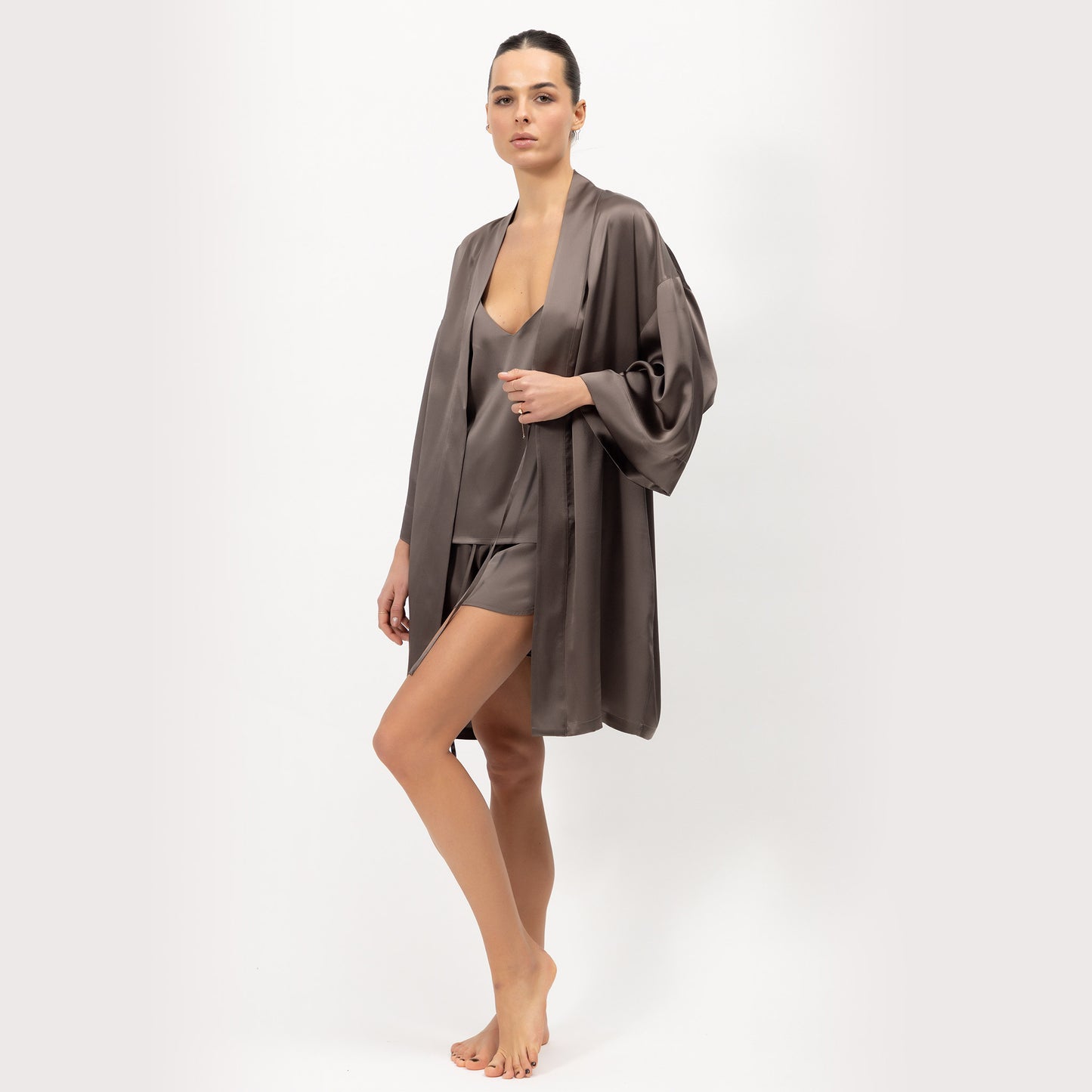 Silk Short Kimono-style Robe The Lady