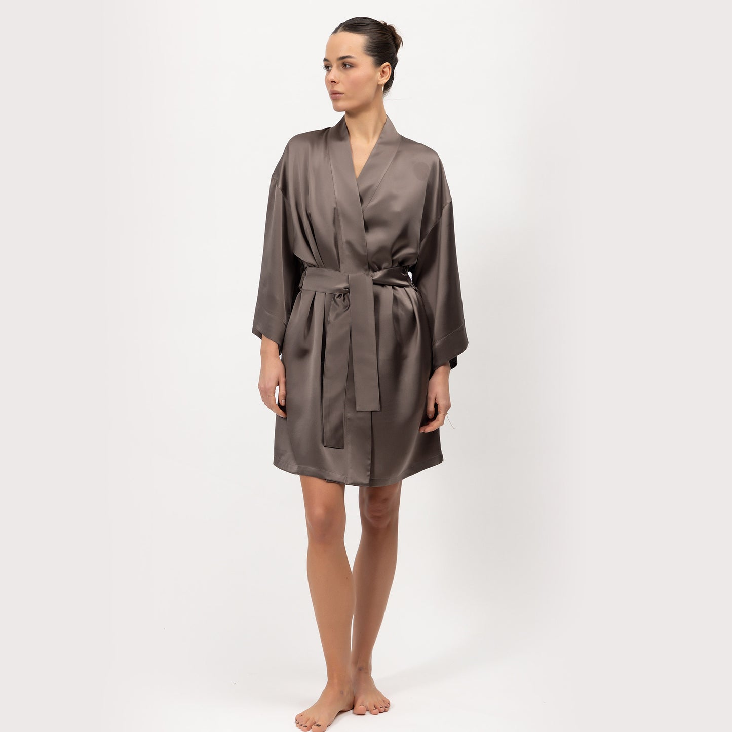 Silk Short Kimono-style Robe The Lady