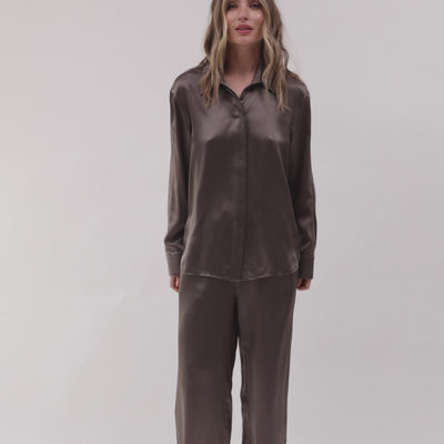 silk Pyjamas for women on the video in brown.